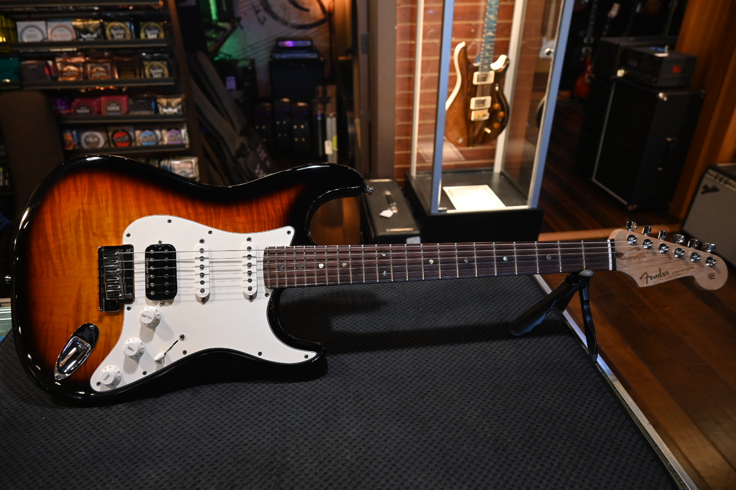 Fender Custom Shop DLX Stratocaster - Tobacco Burst Guitar #6190 - Danville Music