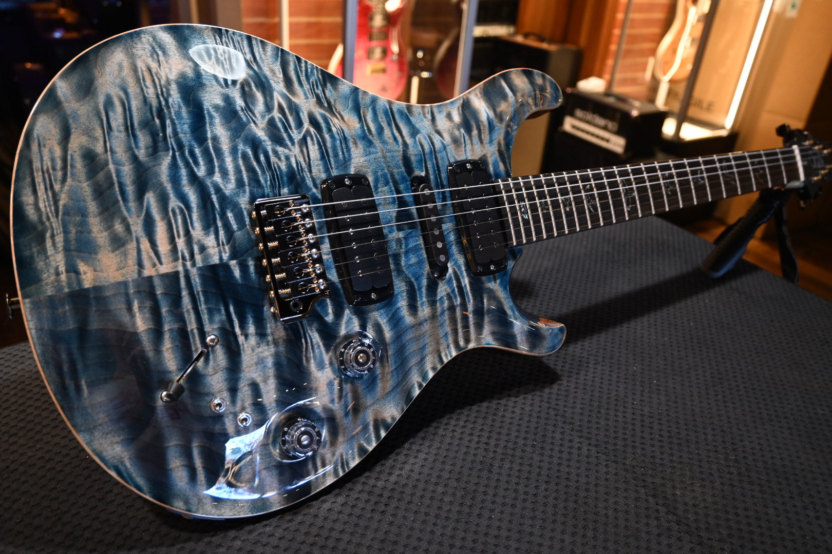 PRS Wood Library Modern Eagle V 10-Top Quilt Figured Maple Neck - Faded Whale Blue/Charcoal Back Guitar #9652 - Danville Music