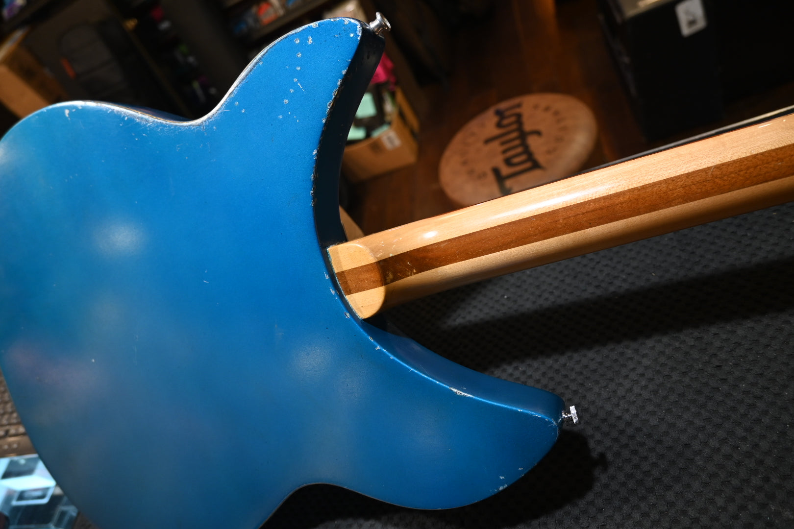 Rickenbacker 360 1967 - Blue Guitar #GA497 - Danville Music