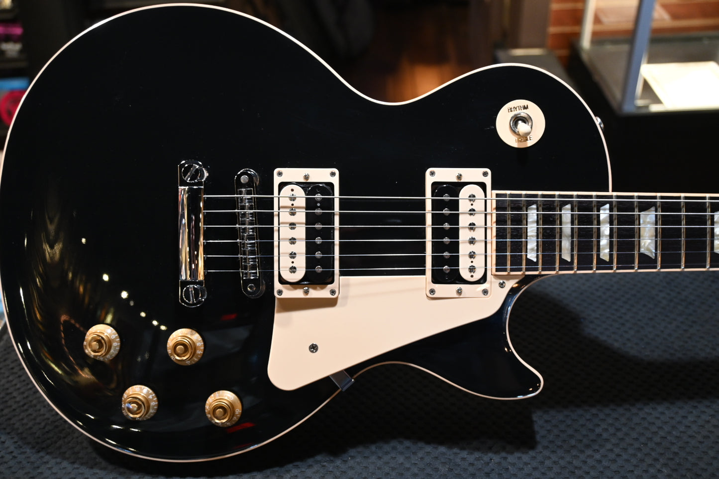 Gibson Les Paul Standard 2012 Black Guitar #0685 PRE-OWNED - Danville Music