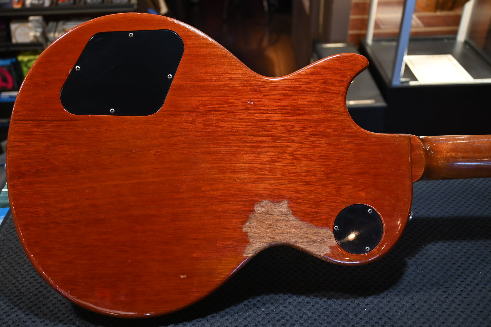 Gibson 2006 Custom Shop Les Paul ‘58 Re-Issue Plain Top Relic - Washed Cherry Sunburst Guitar #1617 - Danville Music