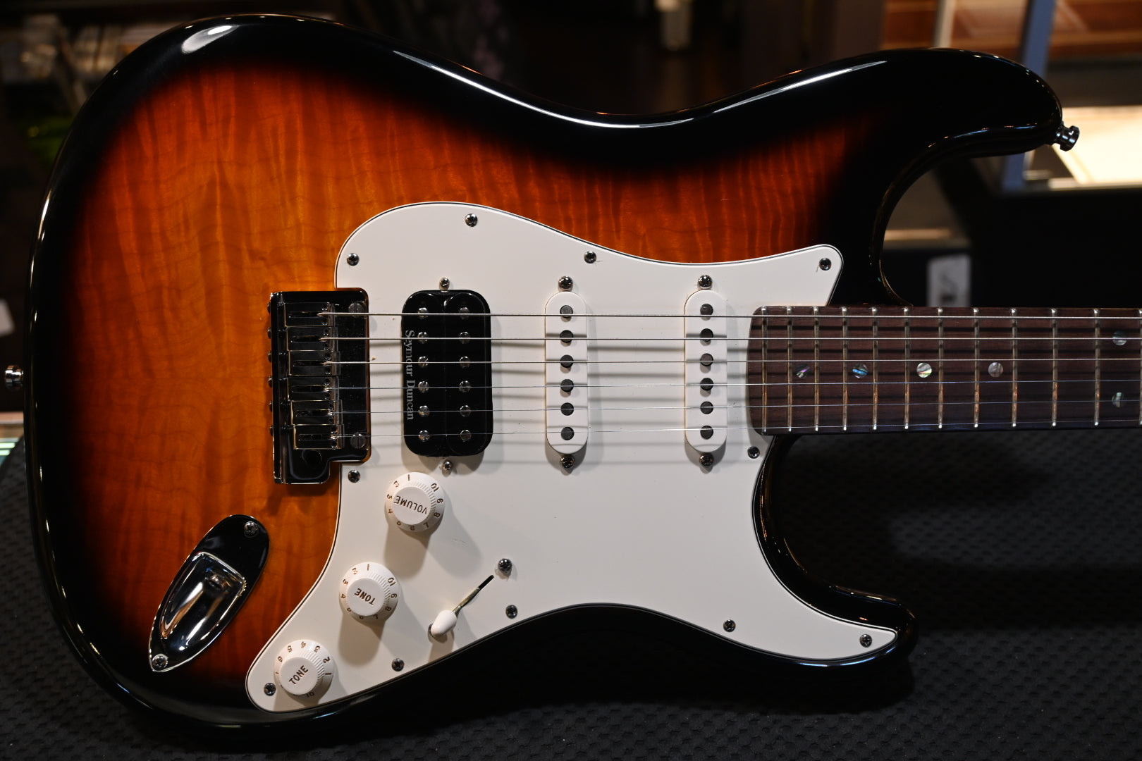 Fender Custom Shop DLX Stratocaster - Tobacco Burst Guitar #6190 - Danville Music