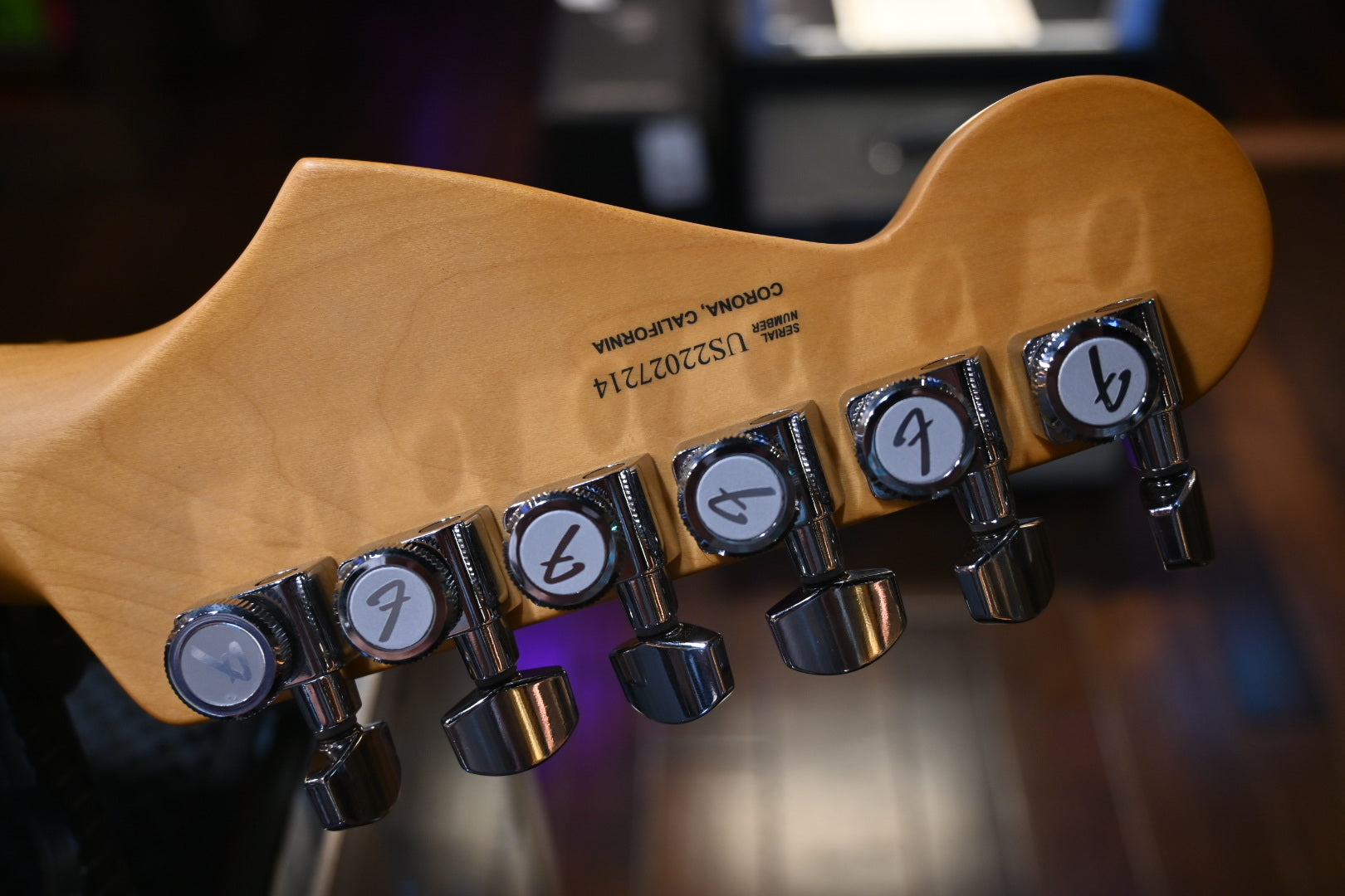Fender American Ultra Stratocaster 2022 - Tobacco Burst Guitar #7214 PRE-OWNED - Danville Music