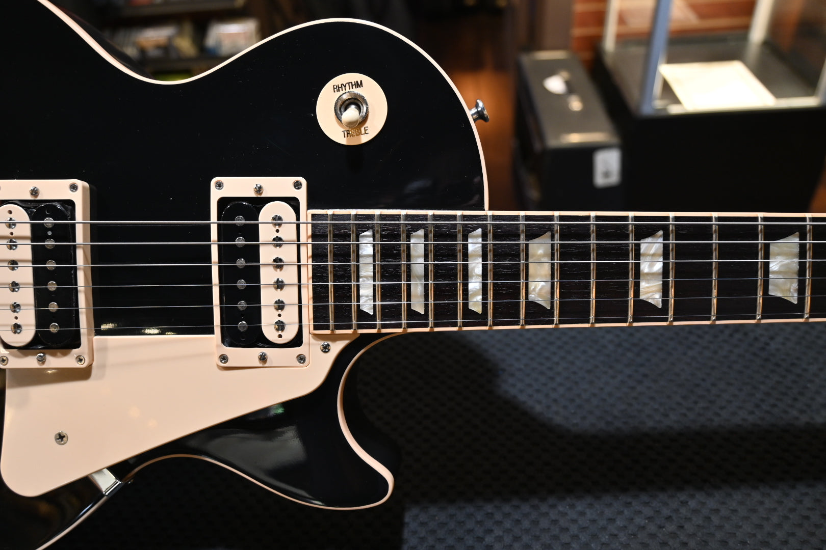 Gibson Les Paul Standard 2012 Black Guitar #0685 PRE-OWNED - Danville Music