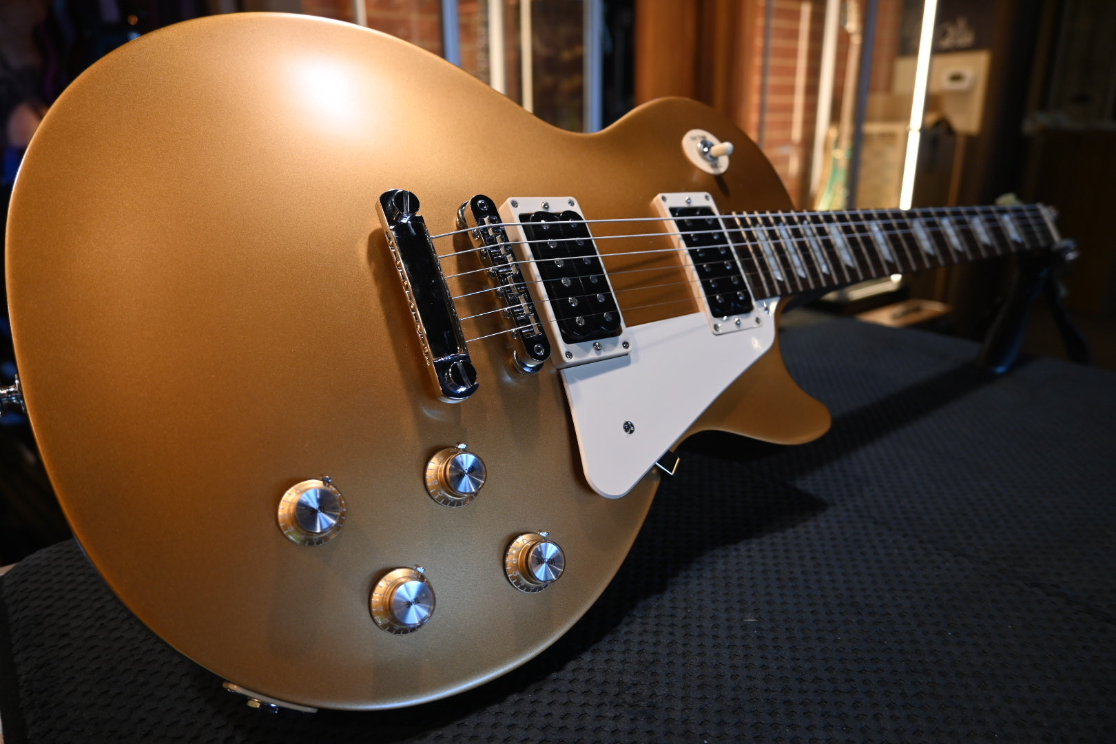 Gibson Les Paul 50’s Tribute 2016 - Satin Gold Top Guitar #5791 - Danville Music
