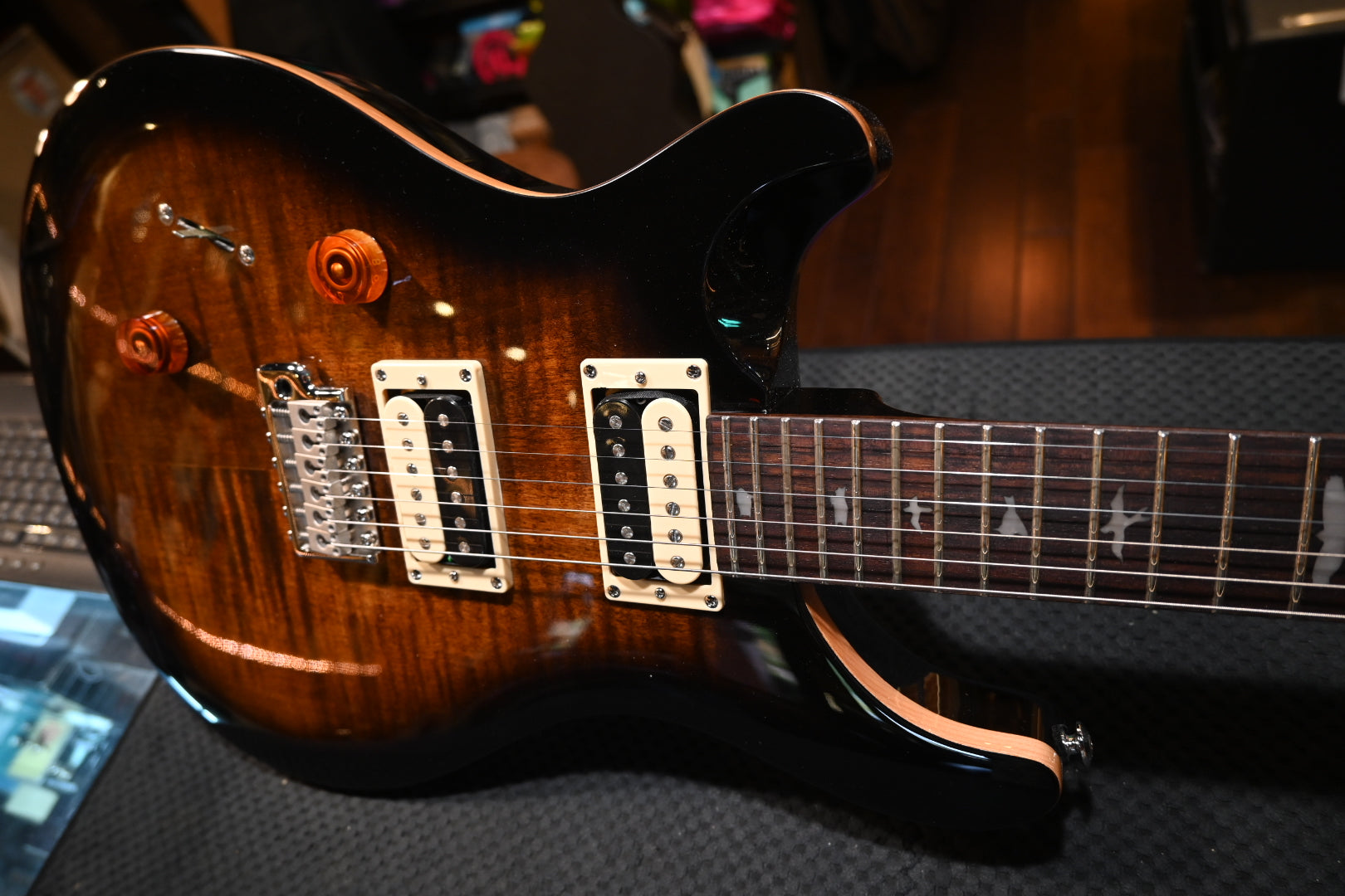 PRS SE Custom 24 Lefty - Black Gold Sunburst Guitar #2856 - Danville Music