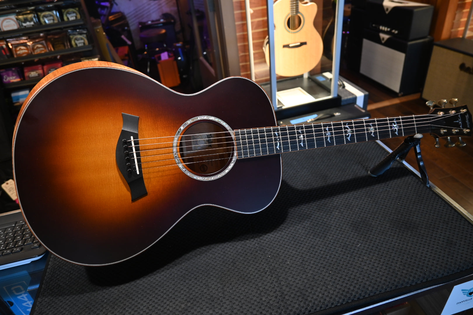 Taylor Custom GC Sitka Spruce/Mahogany Guitar #2185 - Danville Music