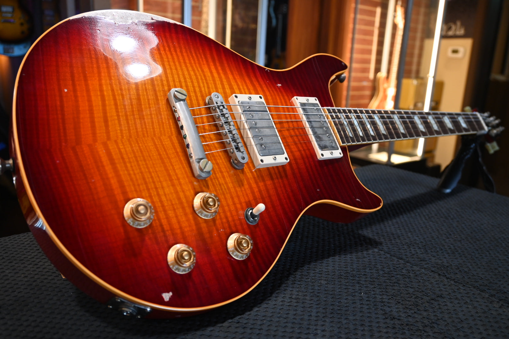 オンラインストア特販 b3 Guitars USA Wood Honey Burst baker エレキ