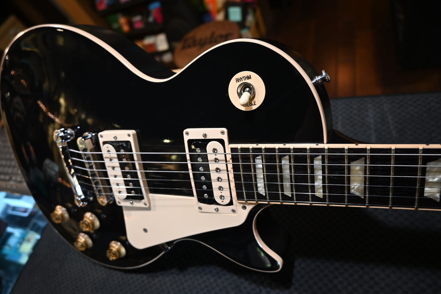 Gibson Les Paul Standard 2012 Black Guitar #0685 PRE-OWNED - Danville Music