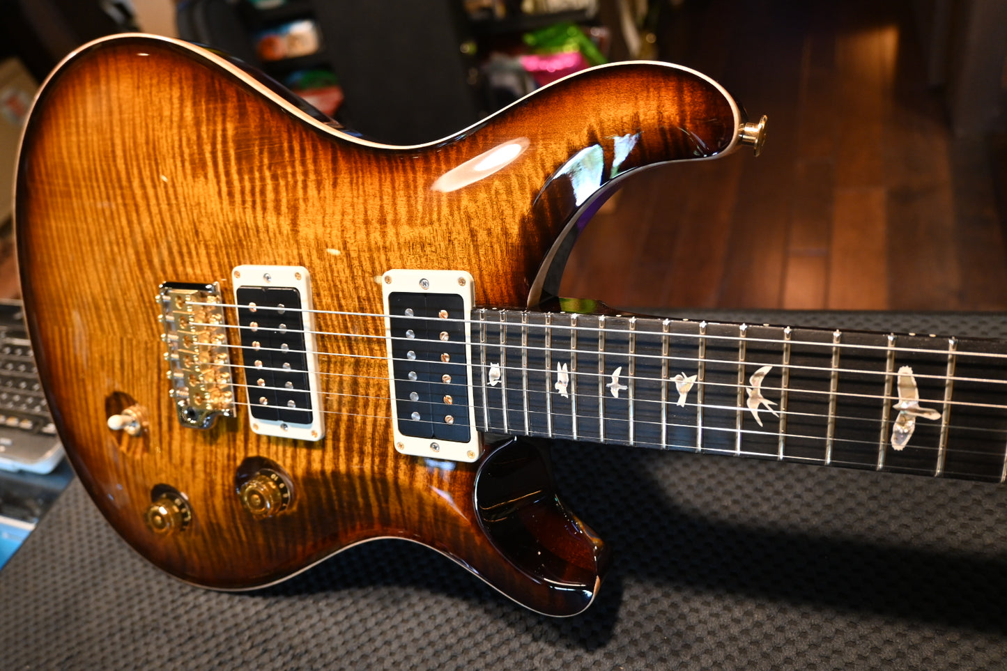 PRS Paul Reed Smith Custom 24 10-Top Curly Maple Stained Neck - Black Gold Burst #1887 - Danville Music