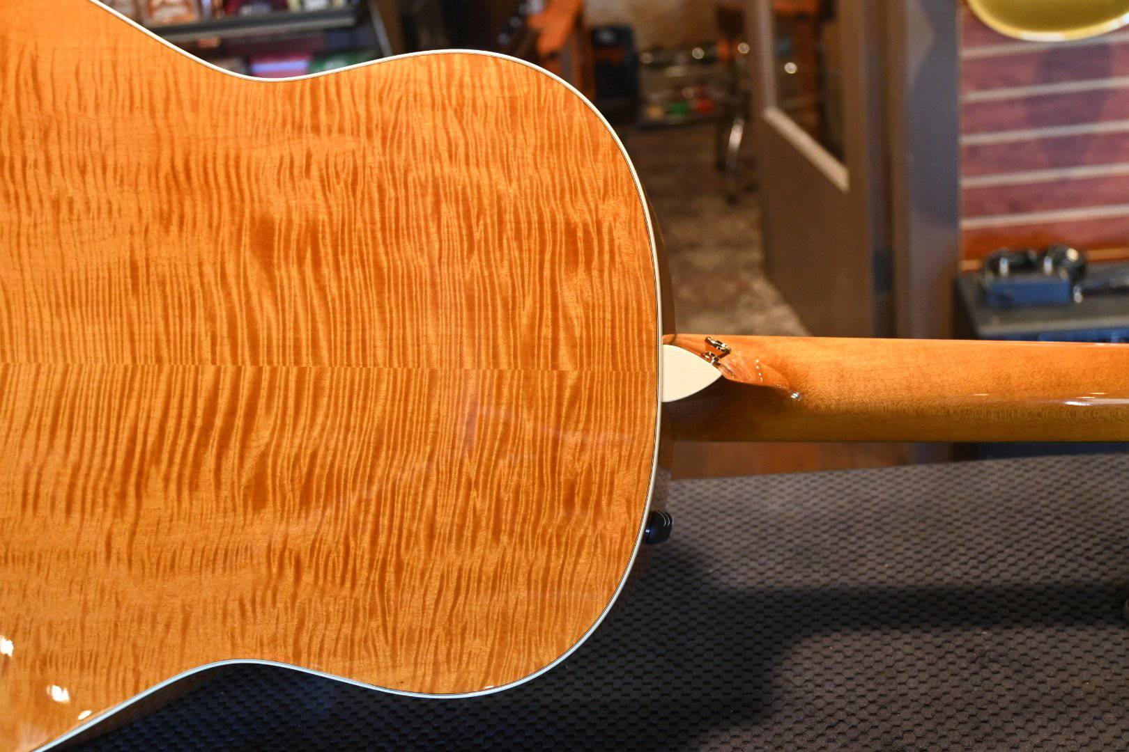 Taylor Custom GP European Spruce/Big Leaf Maple - Golden Amber #0118 - Danville Music